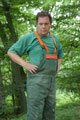 Click to see it big Ich mit Kettensäge, Impression aus dem Wald